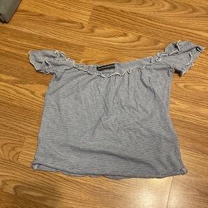 Brandy Melville off the shoulder crop top